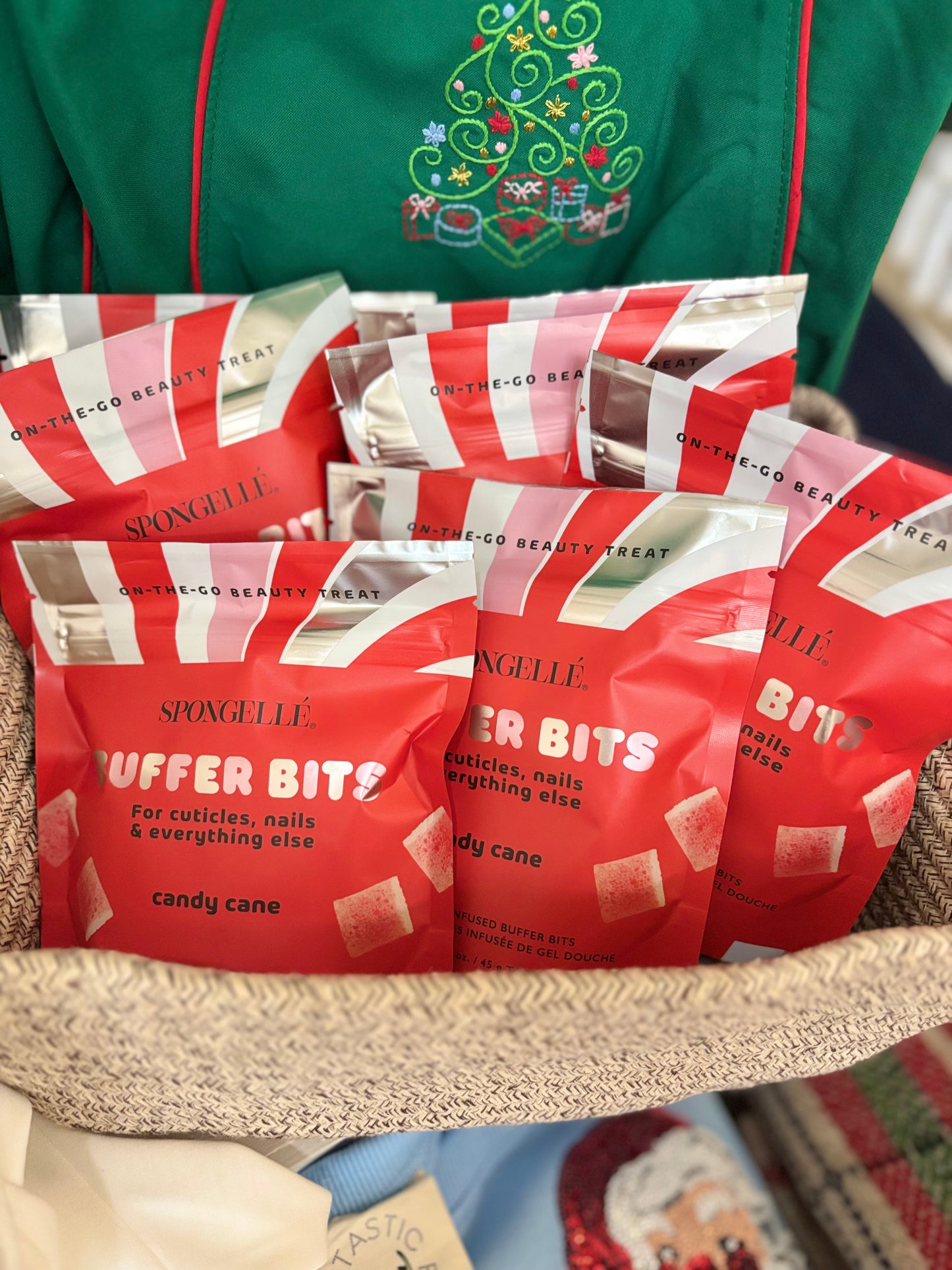 Holiday Pedicure Pop Mini Buffer Bits- Candy Cane