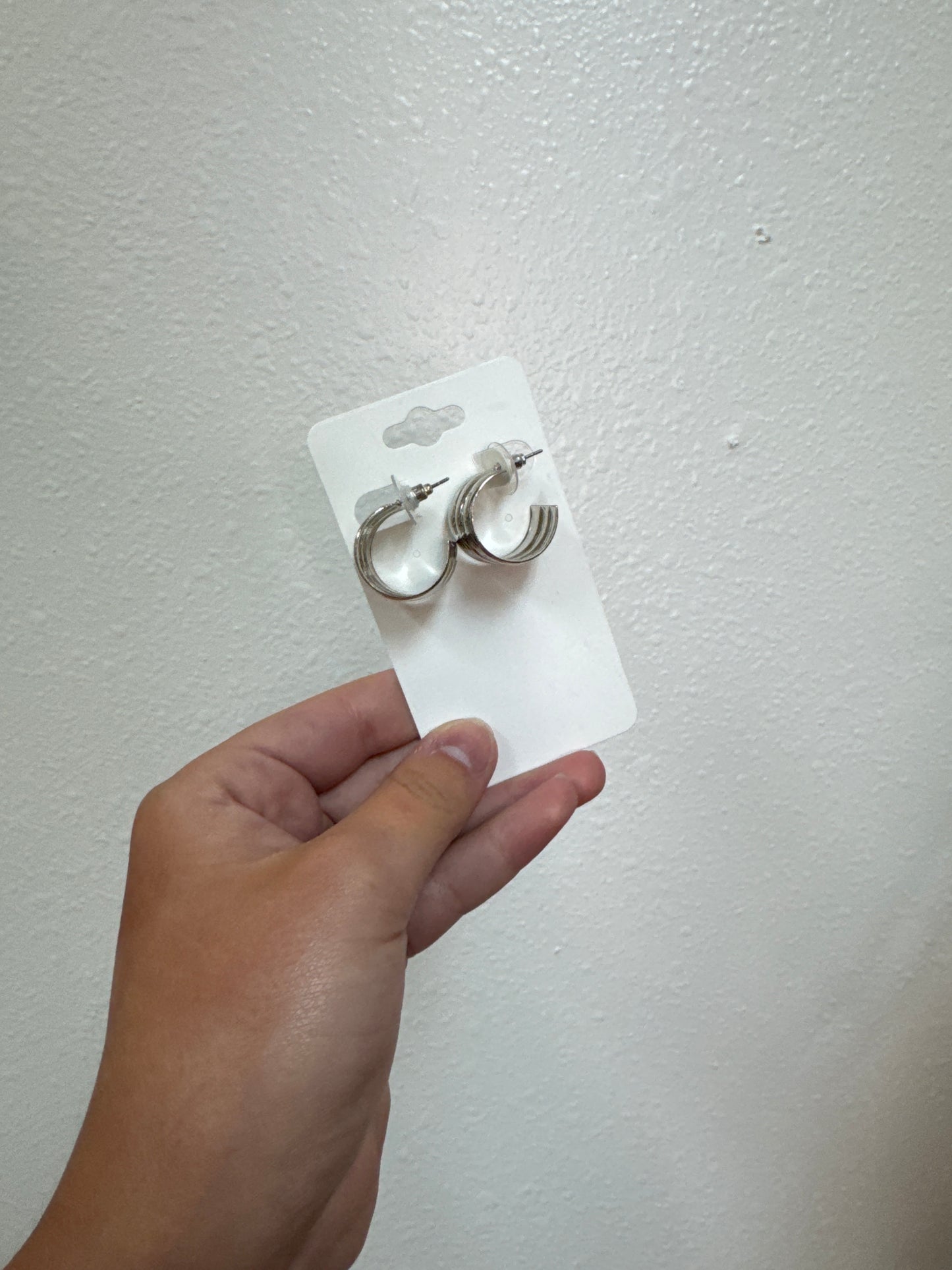 Tether Triple Metal Hoop