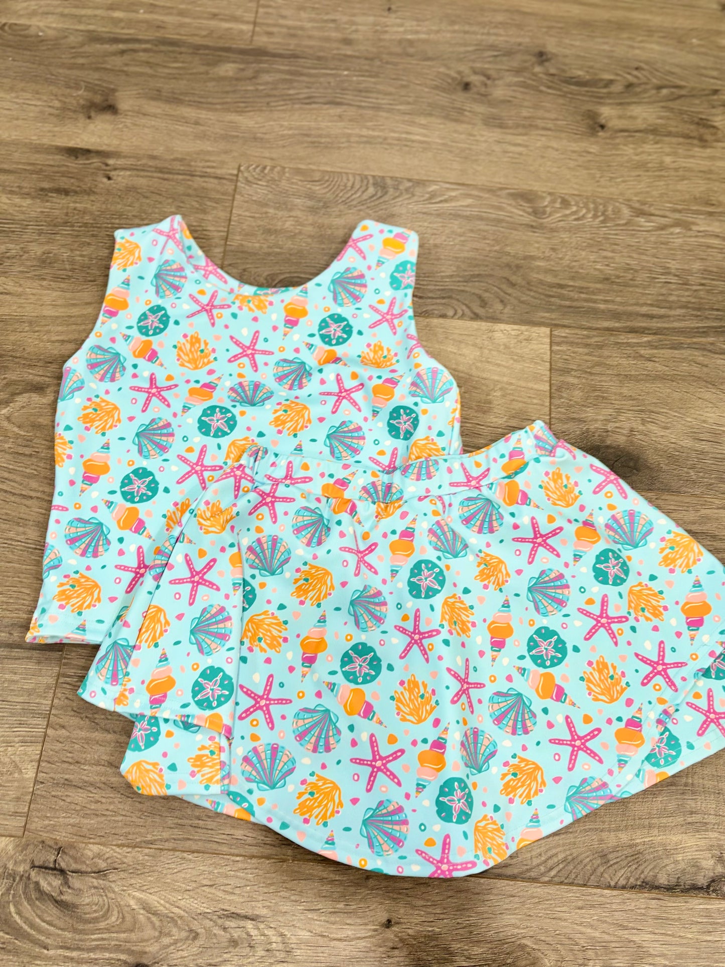Seashell Athletic Skirt Set