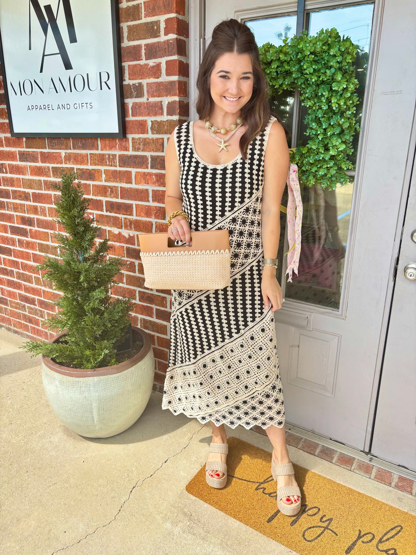 Dessi Sleeveless Scoop Neck Dress