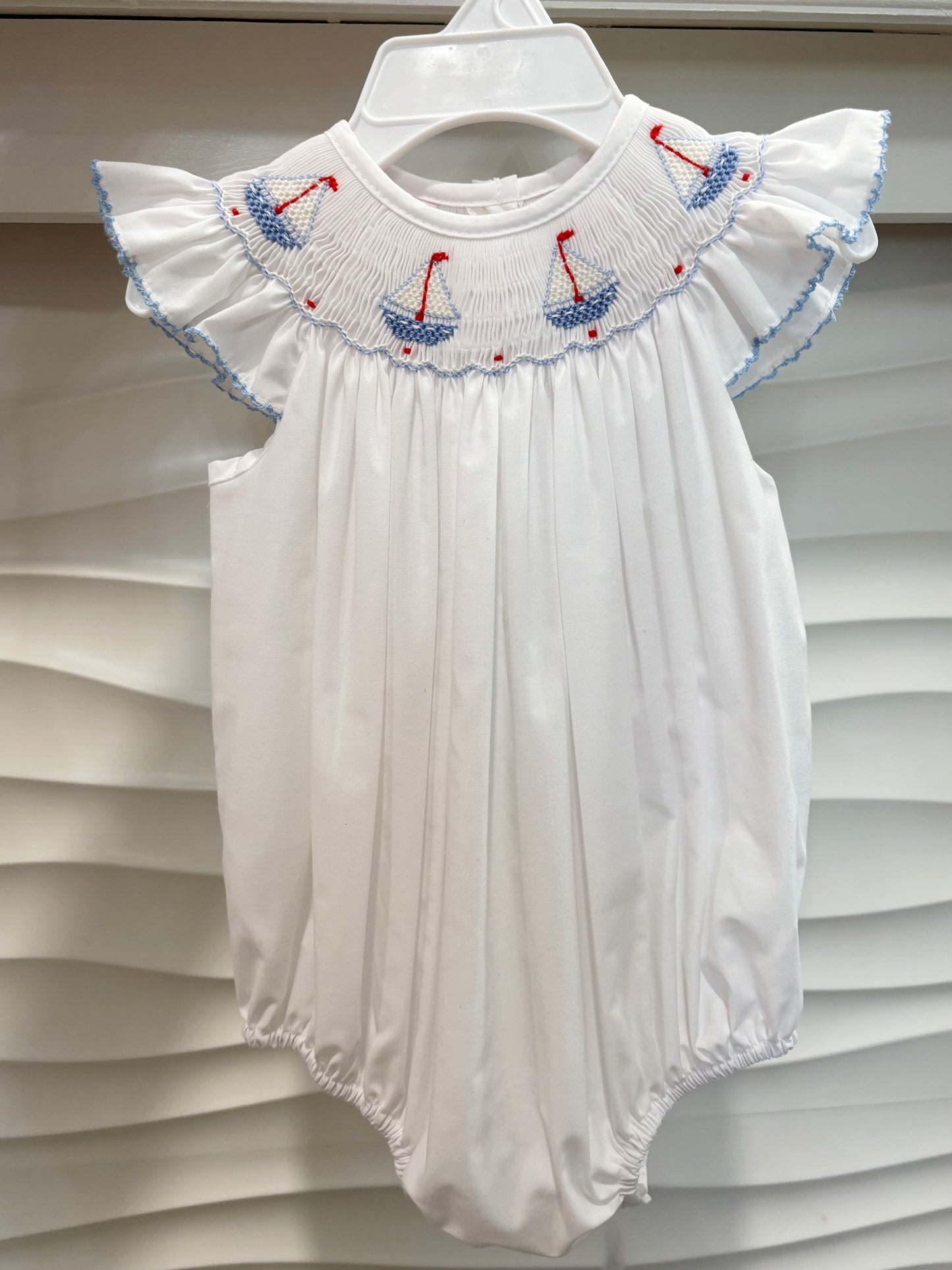 White Poplin Angel Wing Sailboat Bubble