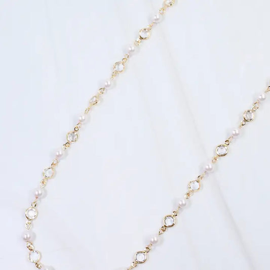 Ari Crystal Pearl Necklace Gold