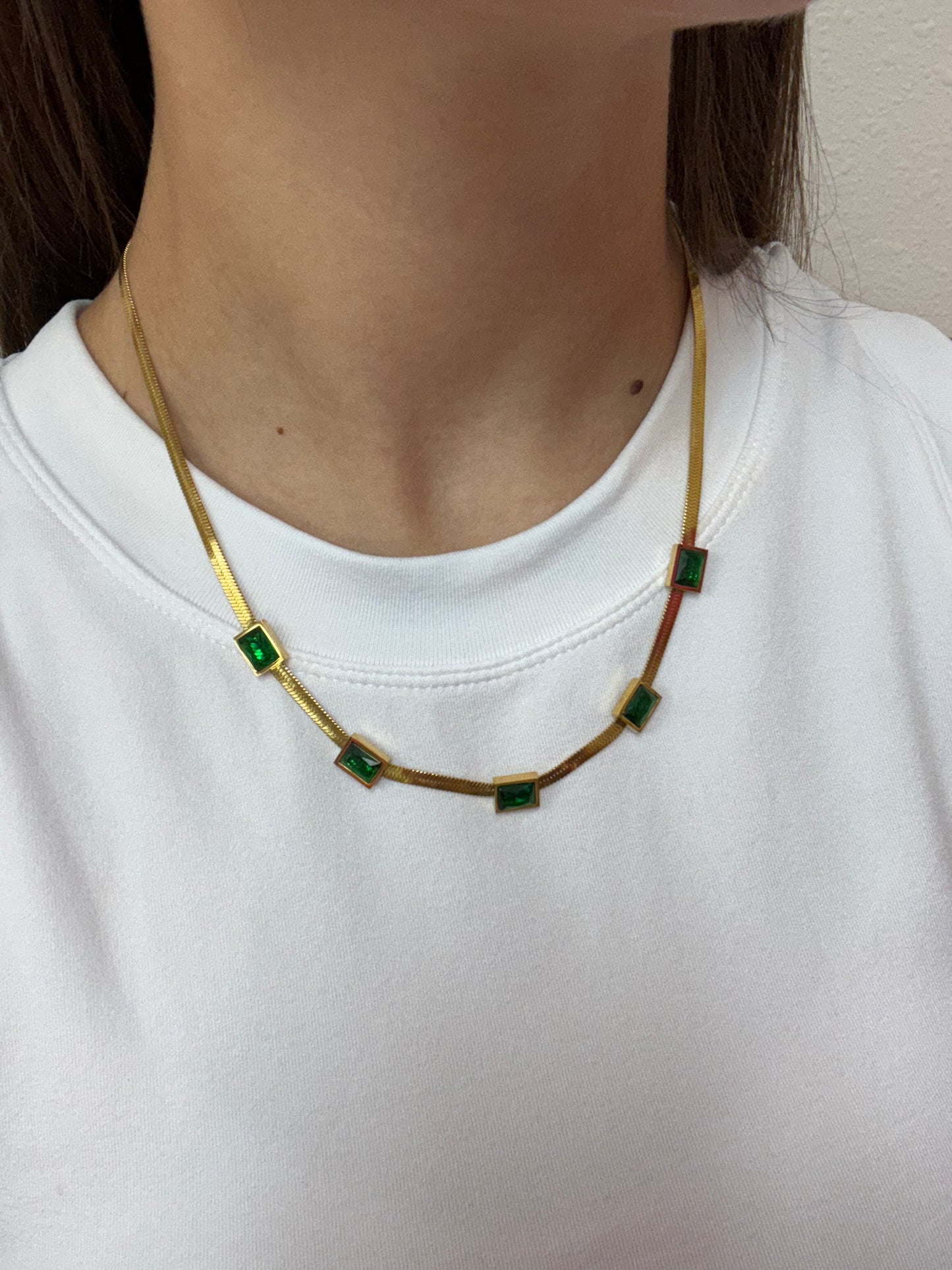 Elegance Emerald Chain