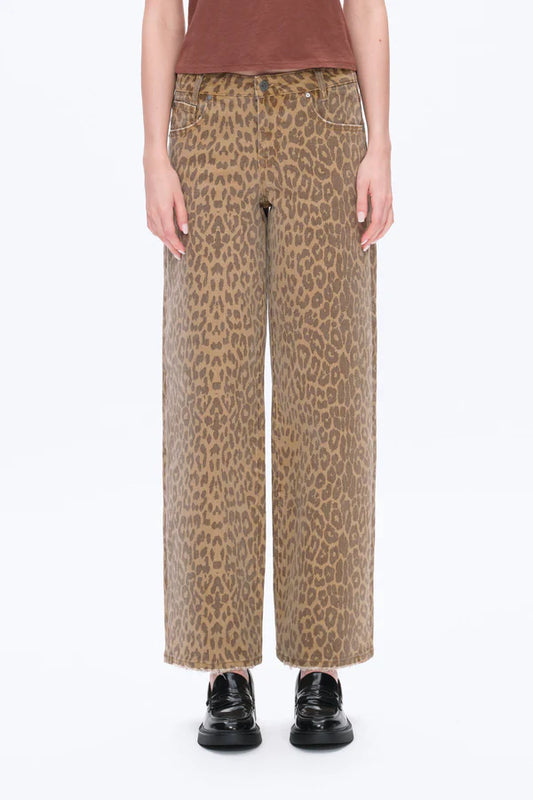 Mid Rise Leopard Straight Jean
