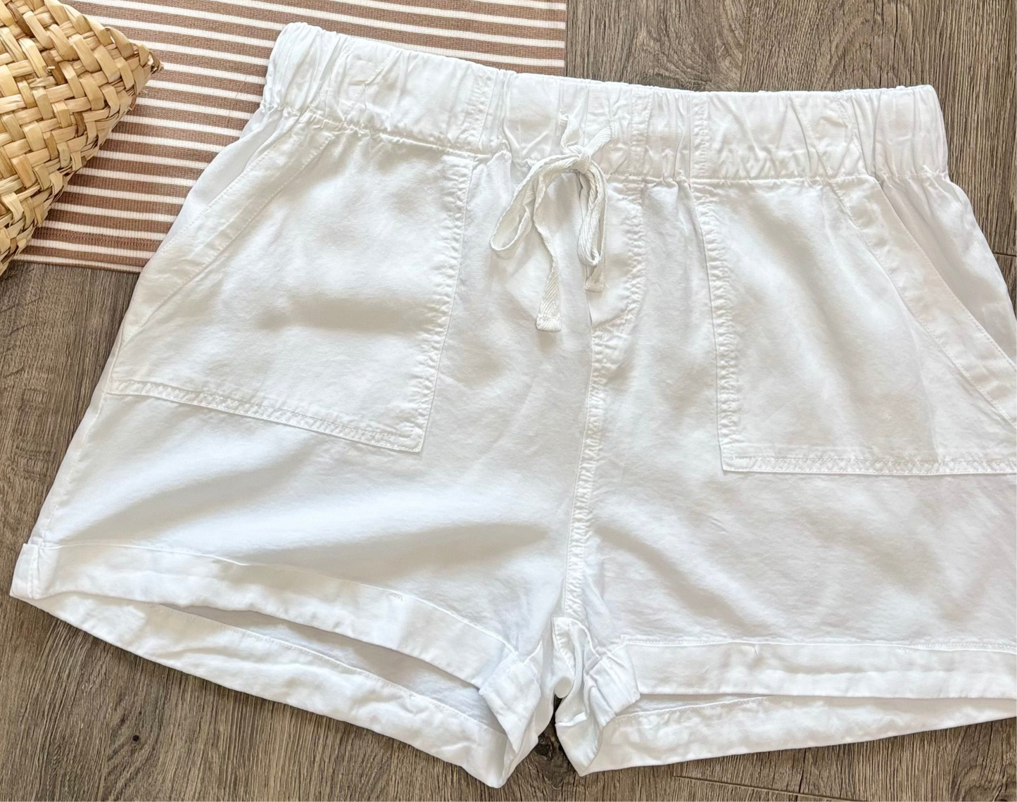 Lyra Pull On Short- White