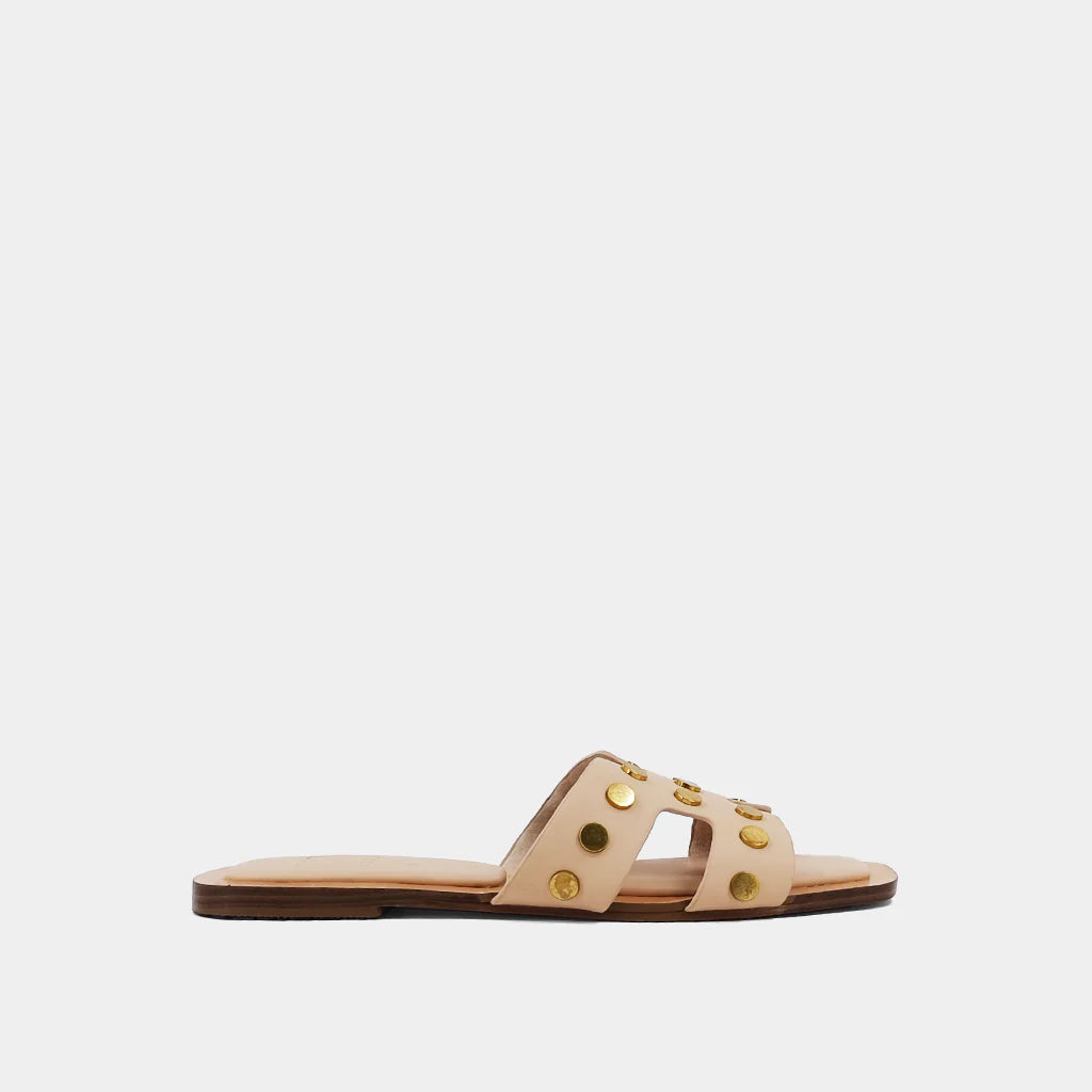 Donatella Flat