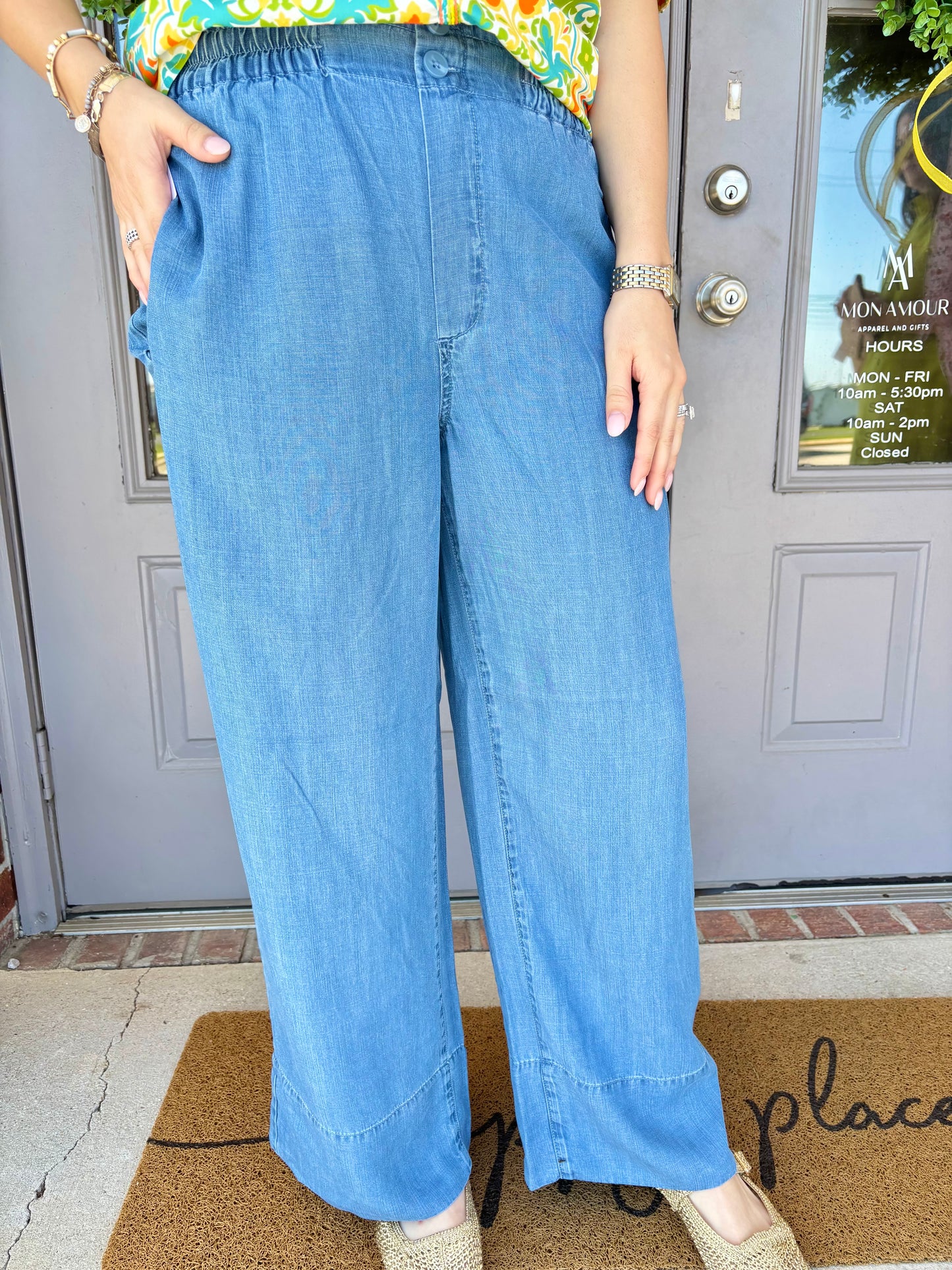 Pull-On Wide Leg Tencel Pant