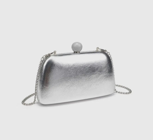 Sahara Silver Clutch