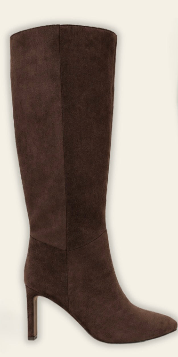 Adriana Boot in Chocolate