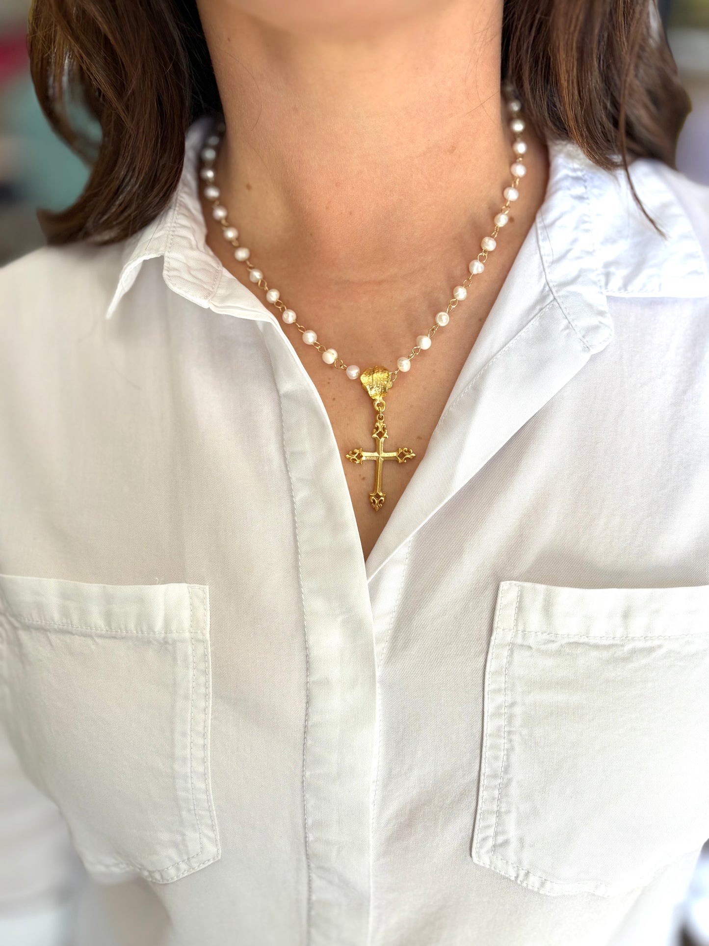 Clear Water Pearl Necklace