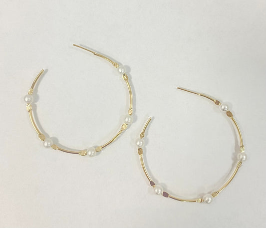 Greta Pearl Hoop